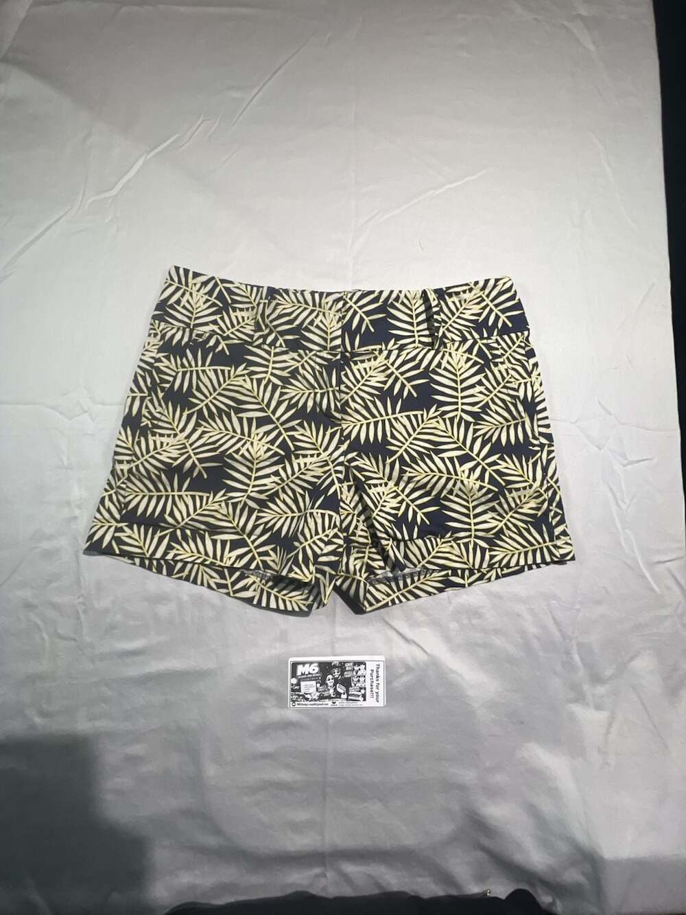 Ann Taylor Modern Size 4 Palm Leaf Print Shorts